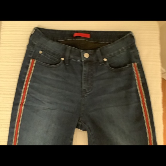 SOLD- 2/$60- Jennifer Lopez Women’s Jeans - Picture 2 of 6